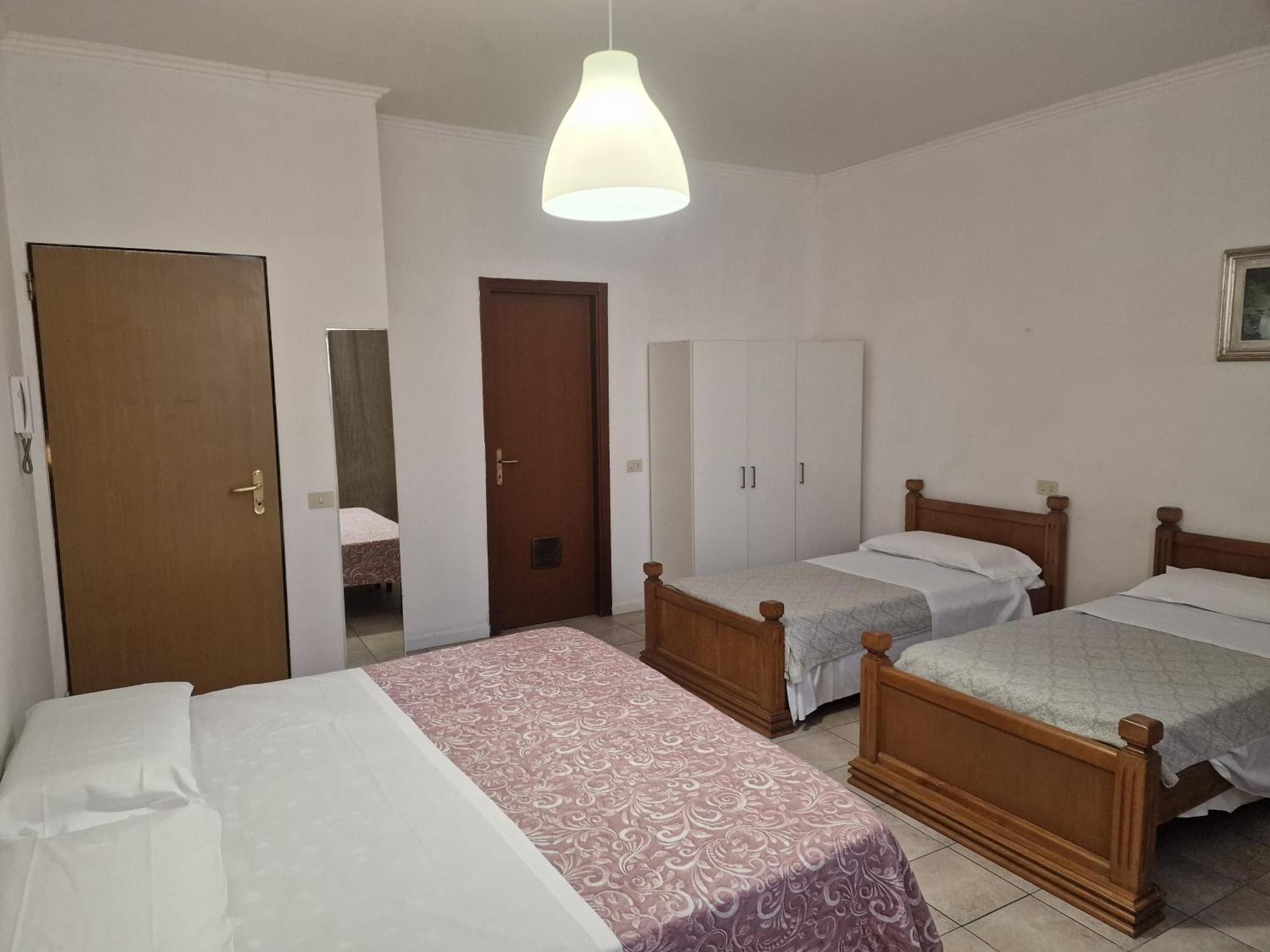 Hotel Firenze 2000 מראה חיצוני תמונה